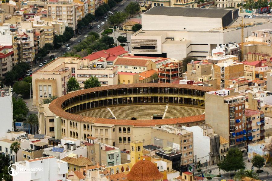 Comunidad de propietarios en Alicante con vecinos internacionales